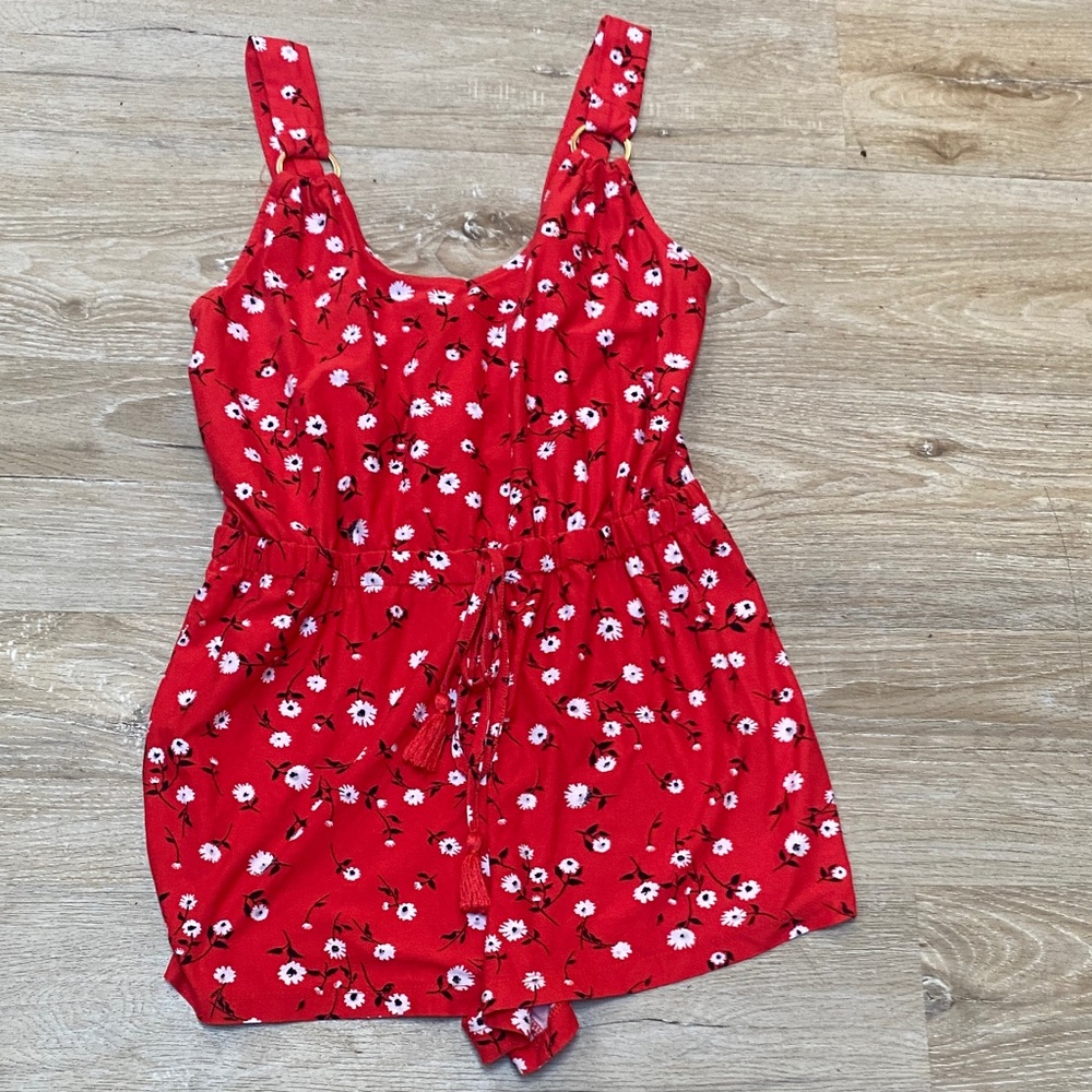 Derek Heart Red Floral Romper size L